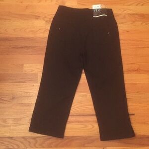 French Dressing Denim Capri Length  Black size 4 NWT